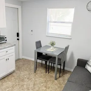  Apartment The Torres' Loft West Midtown Raymond Stadium United States